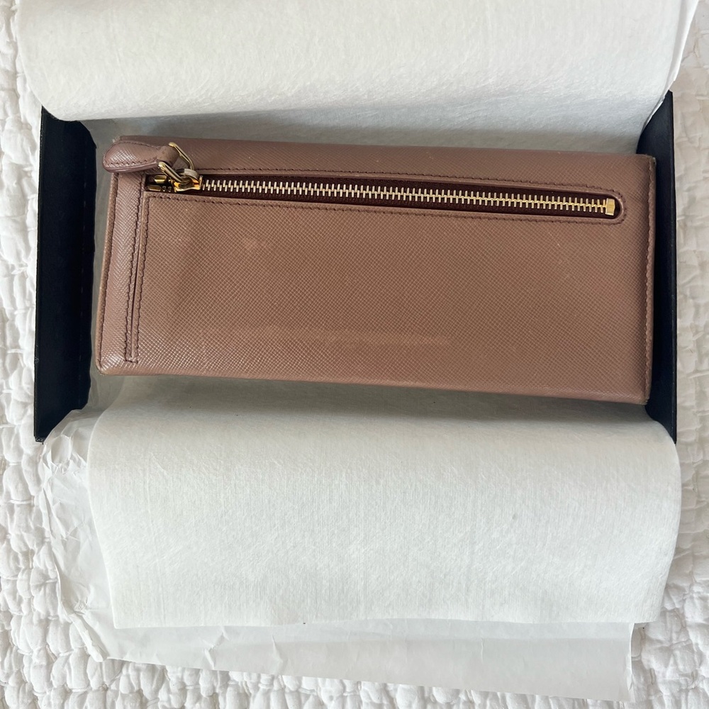 Prada Saffiano Bow Wallet - Picture 4 of 14